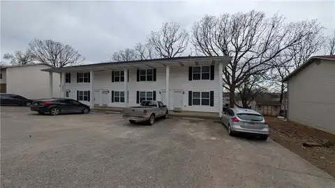 2437 N Brophy AVE Unit #2, Fayetteville, AR 72703