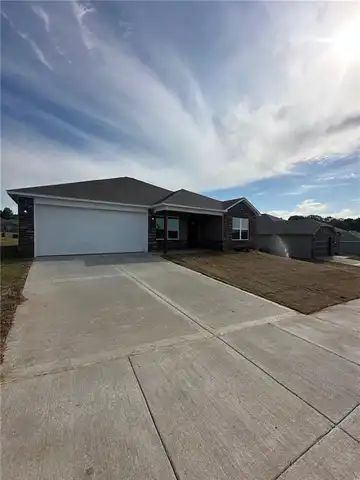 2929 McLaren DR, Fayetteville, AR 72704