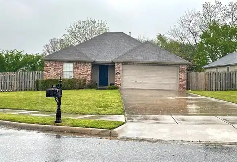 4357 Beacon CT, Springdale, AR 72764