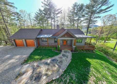 1048 Cherokee Trace, Lake Toxaway, NC 28747