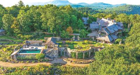 581 Sagee Woods Drive, Highlands, NC 28741