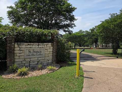 112 Saint Francis Ln, Mabank, TX 75156