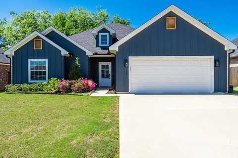 110 E Bexar St, Mabank, TX 75147
