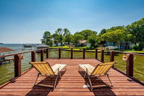 239 Southlake Dr, Mabank, TX 75156