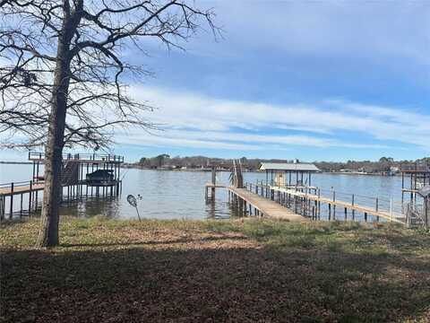 148 Bay Dr, Mabank, TX 75156