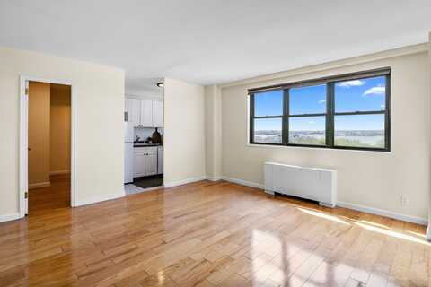 1225 KENNEDY BLVD, Bayonne, NJ 07002