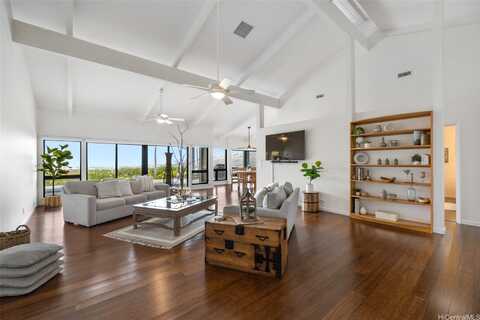 7440 Kamehame Place, Honolulu, HI 96825