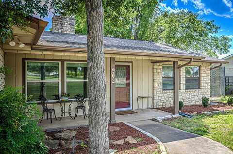 902 Sherman Avenue, Marble Falls, TX 78654