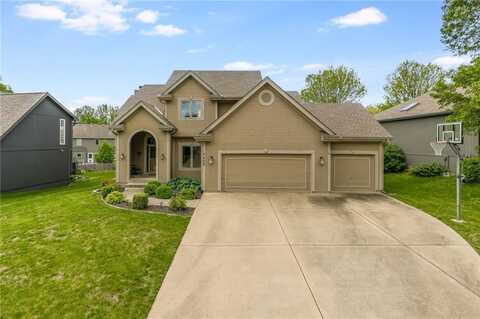 7428 N SMALLEY Avenue, Kansas City, MO 64158