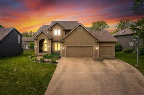 7428 N SMALLEY Avenue, Kansas City, MO 64158