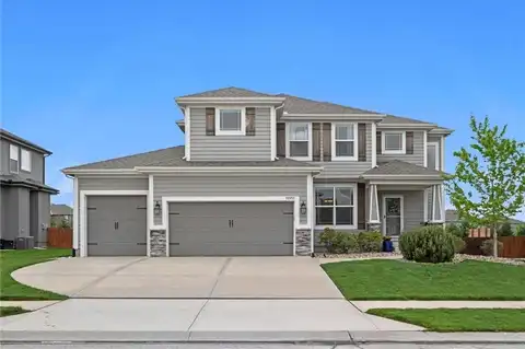 18952 W 167th Terrace, Olathe, KS 66062