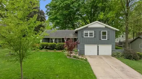 6107 W 85th Terrace, Overland Park, KS 66208