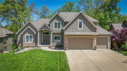 6195 N White Oak Drive, Parkville, MO 64152
