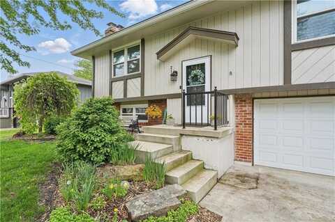 210 SE Wingate Street, Lees Summit, MO 64063