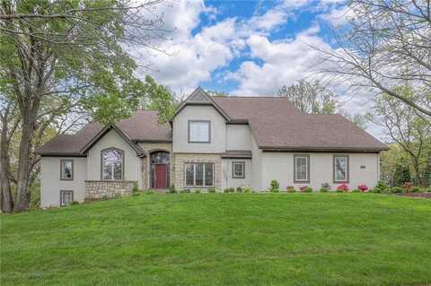 4411 N Mulberry Drive, Kansas City, MO 64116