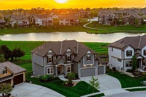 9872 Saddletop Street, Lenexa, KS 66227