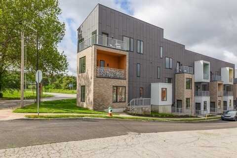 1033 Pacific Street, Kansas City, MO 64106