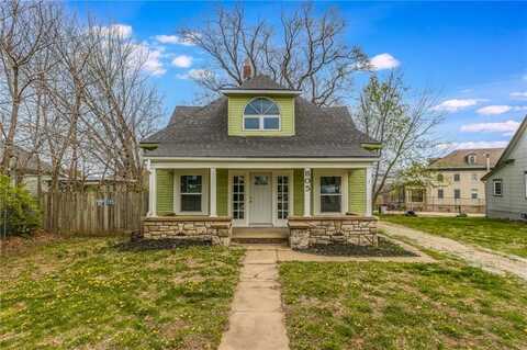 805 St Louis Avenue, Excelsior Springs, MO 64024