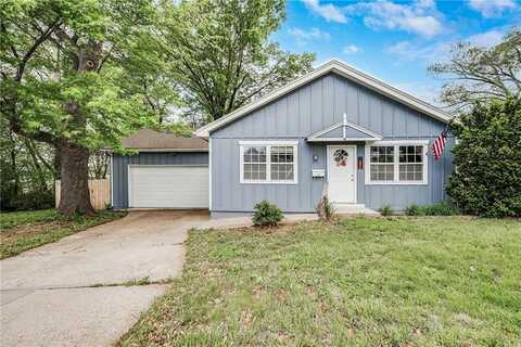 224 S Sterling Avenue, Sugar Creek, MO 64054