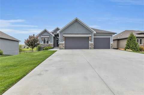 18910 Weaver Street, Spring Hill, KS 66083