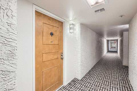 7970 E CAMELBACK Road, Scottsdale, AZ 85251