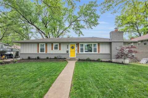 6720 N Wayne Avenue, Gladstone, MO 64118
