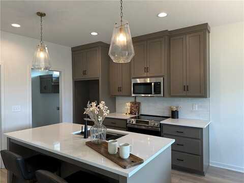 16488 S Stagecoach Street, Olathe, KS 66062