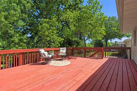 816 NE Swann Road, Lees Summit, MO 64086