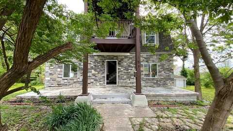 157 Clark Avenue, Bonner Springs, KS 66012