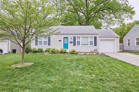 8210 Kenwood Avenue, Kansas City, MO 64131