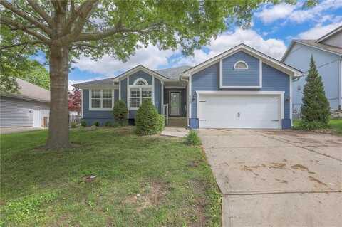 207 NE EASTWOOD Drive, Blue Springs, MO 64014