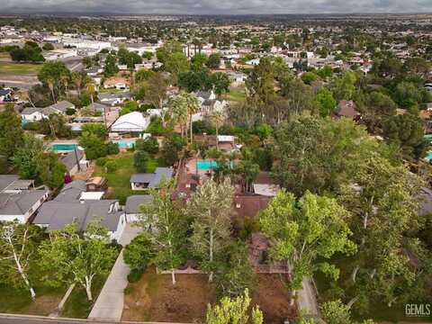 1615 Camino Primavera, Bakersfield, CA 93306