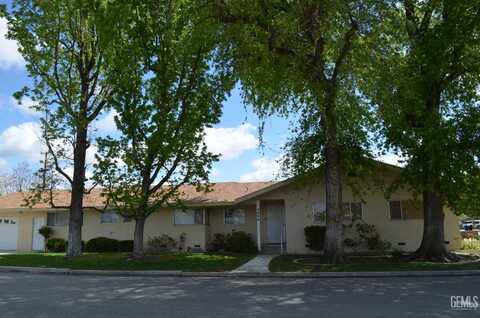 300 Reiker Street, Shafter, CA 93263