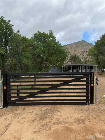 2509 Rembach, Bodfish, CA 93205