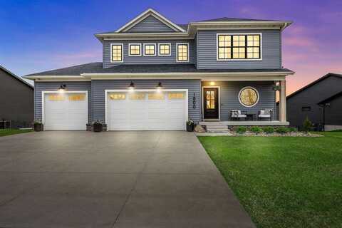 1800 Green Oak Pass, Tiffin, IA 52340