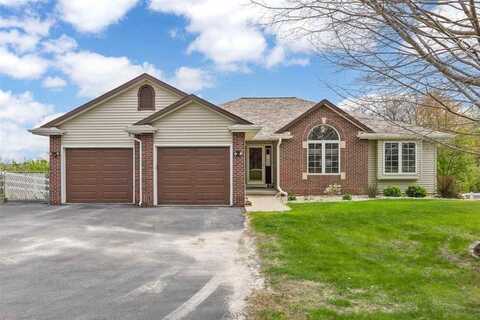 2528 Quincy Rd NE, Solon, IA 52333