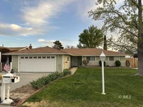106 Juniper Rd, Big Pine, CA 93513