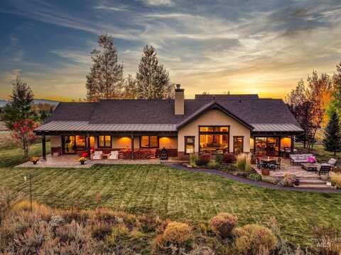 306 Otter Pond Lane, McCall, ID 83638