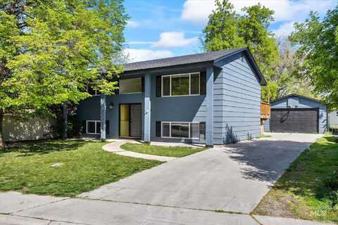 6760 W Poplar St, Boise, ID 83704