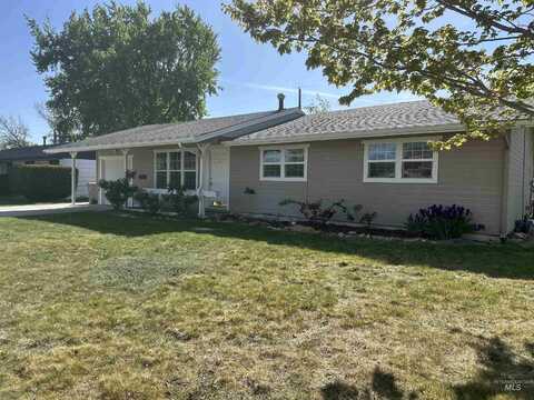 1195 Phelps Circle, Mountain Home, ID 83647