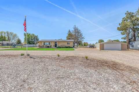 25257 Harvey Rd, Caldwell, ID 83607
