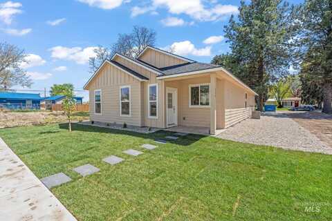 780 S 3rd W D St, Mountain Home, ID 83647