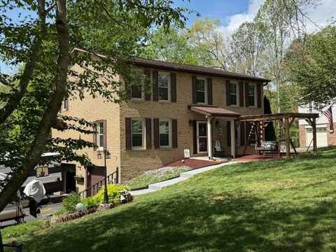 210 Redbud Dr., BECKLEY, WV 25801