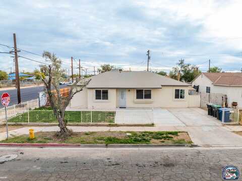 807 Rose Ave, El Centro, CA 92243