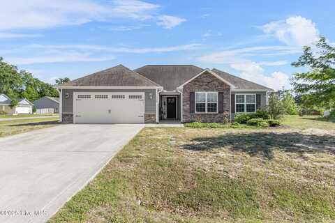 320 Strut Lane, Richlands, NC 28574