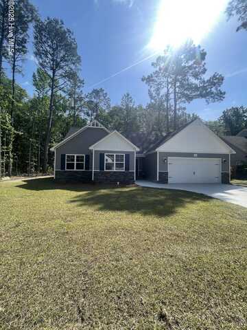 618 Walnut Drive, Jacksonville, NC 28540