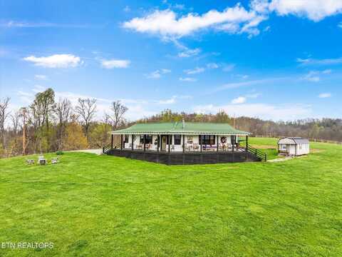 556 Jackson Hollow Rd, Thorn Hill, TN 37881