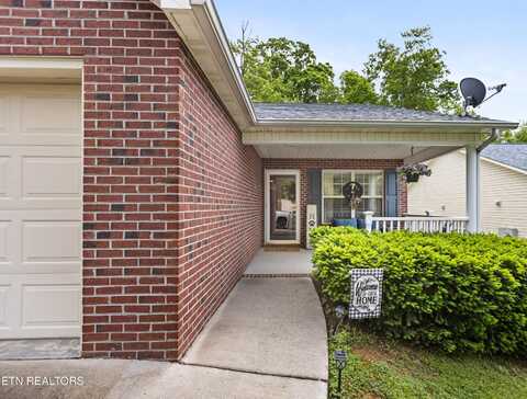 5244 Avery Woods Lane, Knoxville, TN 37921