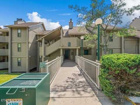 3710 Weber Rd, Gatlinburg, TN 37738