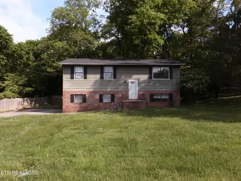 7601 SW Hawthorne Drive, Knoxville, TN 37919